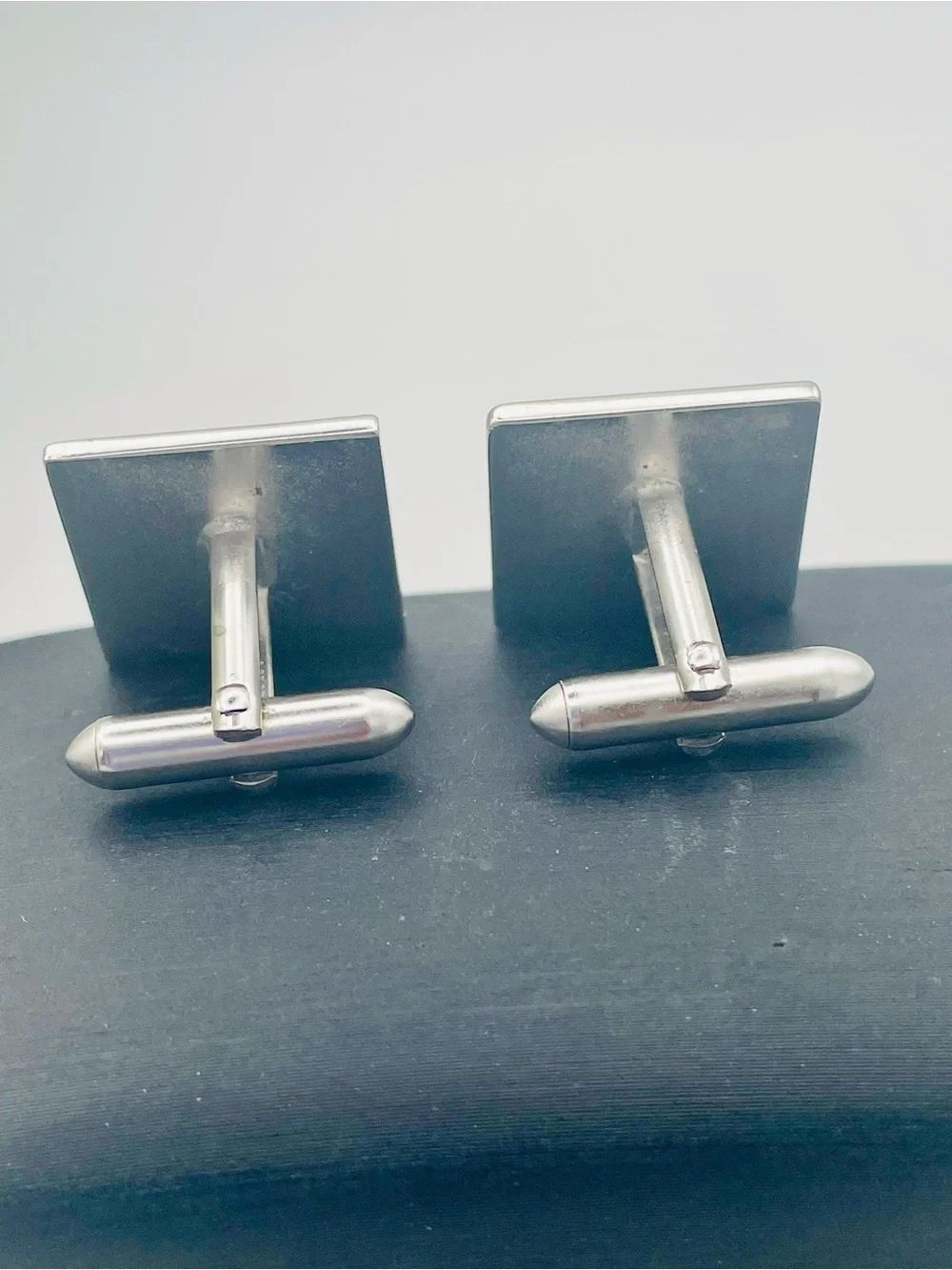 SWANK Silver Tone Square 3 Leaf Floral Accent Cuff Links. Vintage